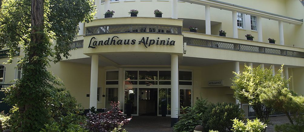 Landhaus Alpinia Hotel Berlijn Buitenkant foto
